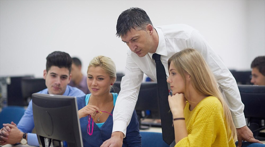 What is an Education Software Development Company_ - WeeTech Solution Pvt Ltd What is an Education Software Development Company_