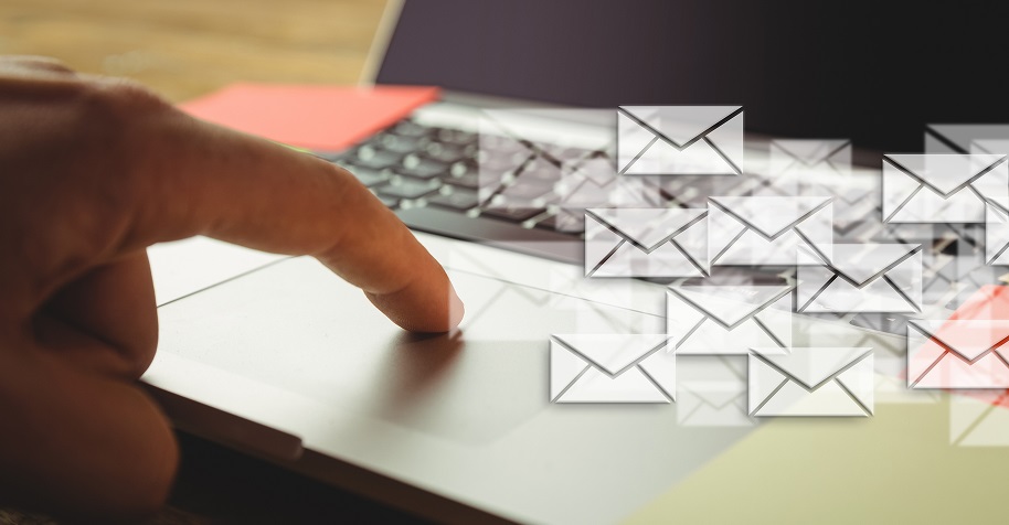 Client Communication That Does not Depend on Endless Email Threads Copy - WeeTech Solution Pvt Ltd Client Communication That Does not Depend on Endless Email Threads Copy