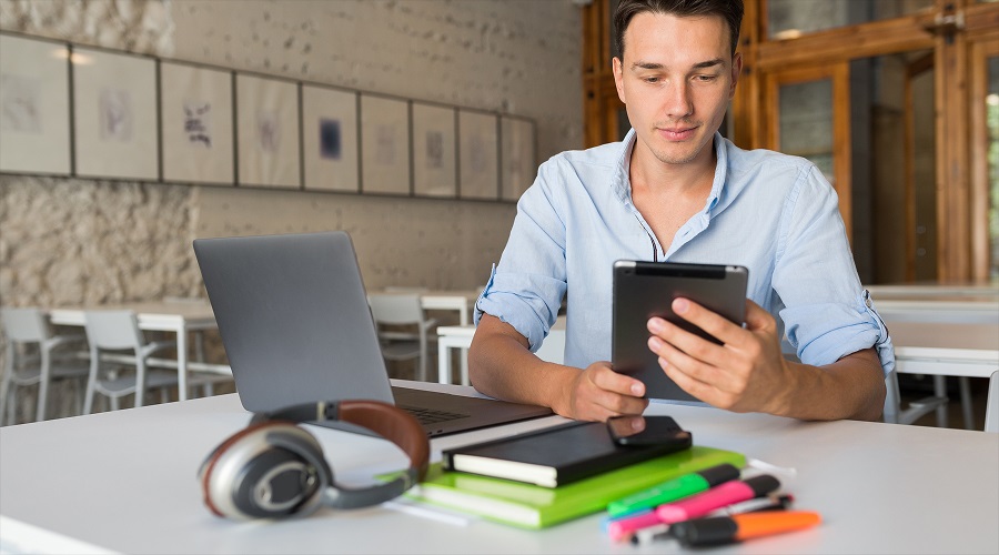 Offline Learning Made Possible - WeeTech Solution Pvt Ltd Offline Learning Made Possible