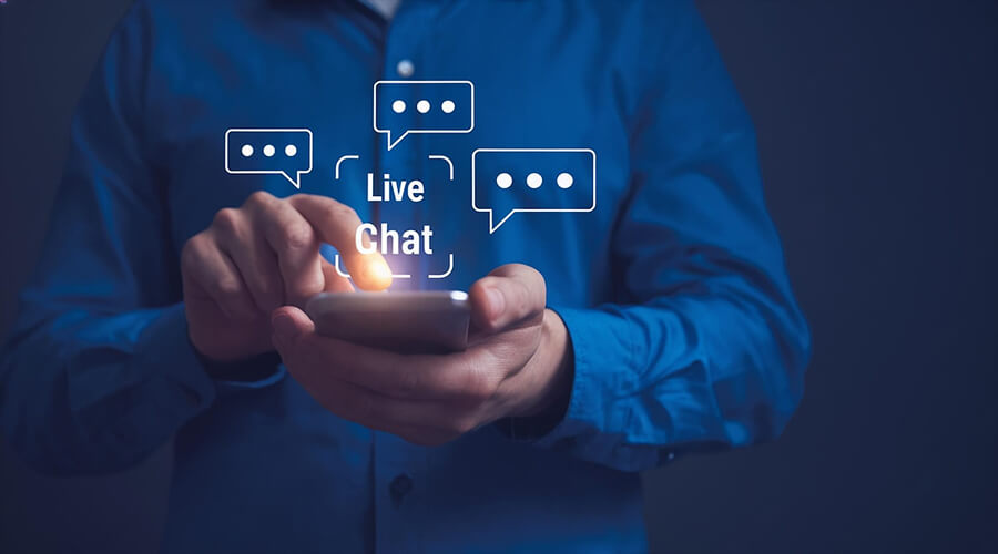 Live chat enhances service - WeeTech Solution Pvt Ltd User engaging in live chat