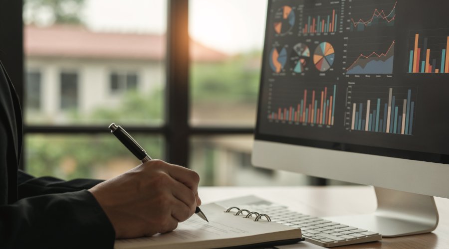 Requirement Analysis Planning - WeeTech Solution Pvt Ltd Professional working on project analysis and planning